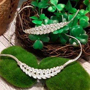 Silver leaf design bracelet and necklace set